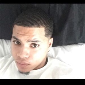 Meet your Posher, Gregory